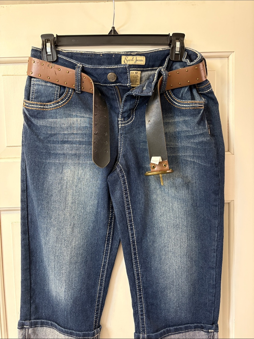 Earl Jeans Women's Washed Blue Denim Capri with Studded Brown Belt